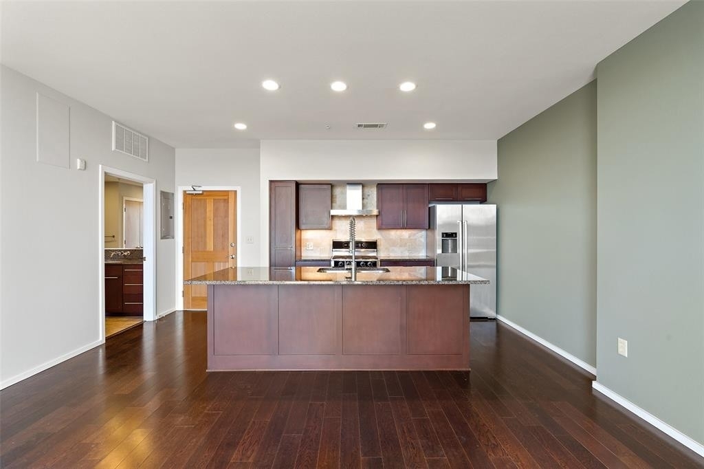 1600  Barton Springs Rd - Photo 3