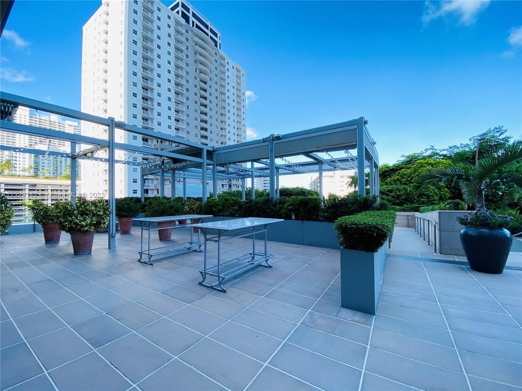 1435 Brickell Ave - Photo 43