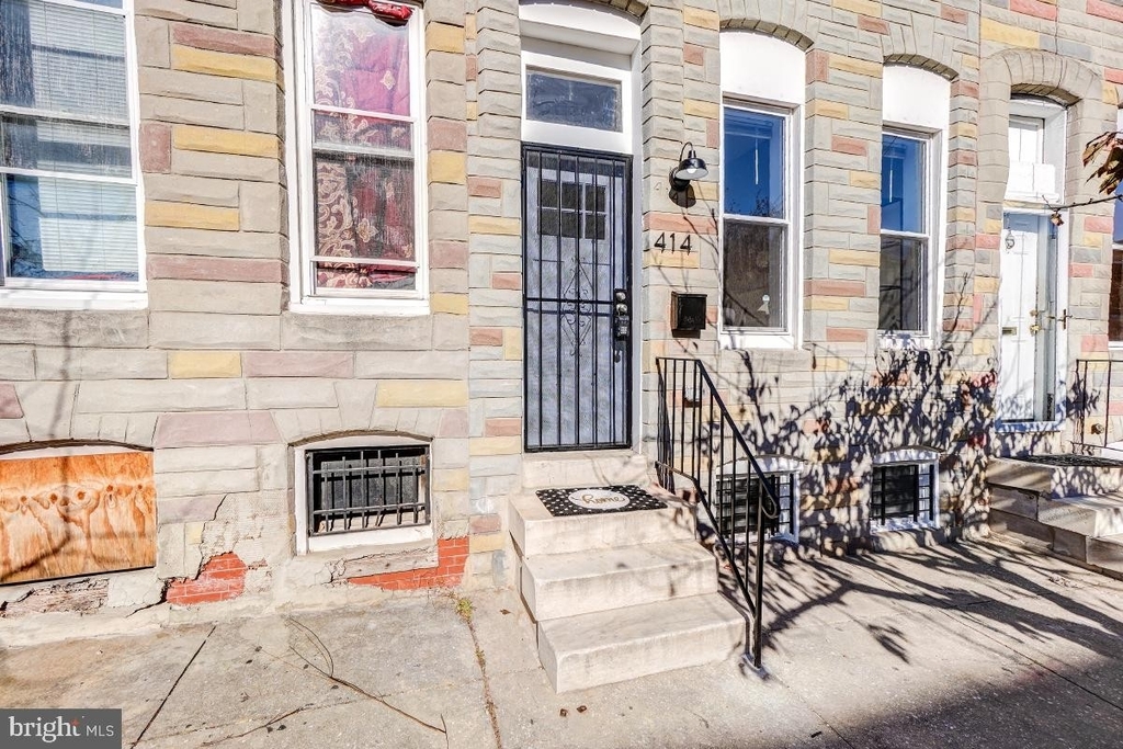 414 E 21st Street - Photo 1