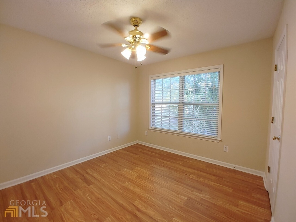 4510 Ridgefair Dr - Photo 14