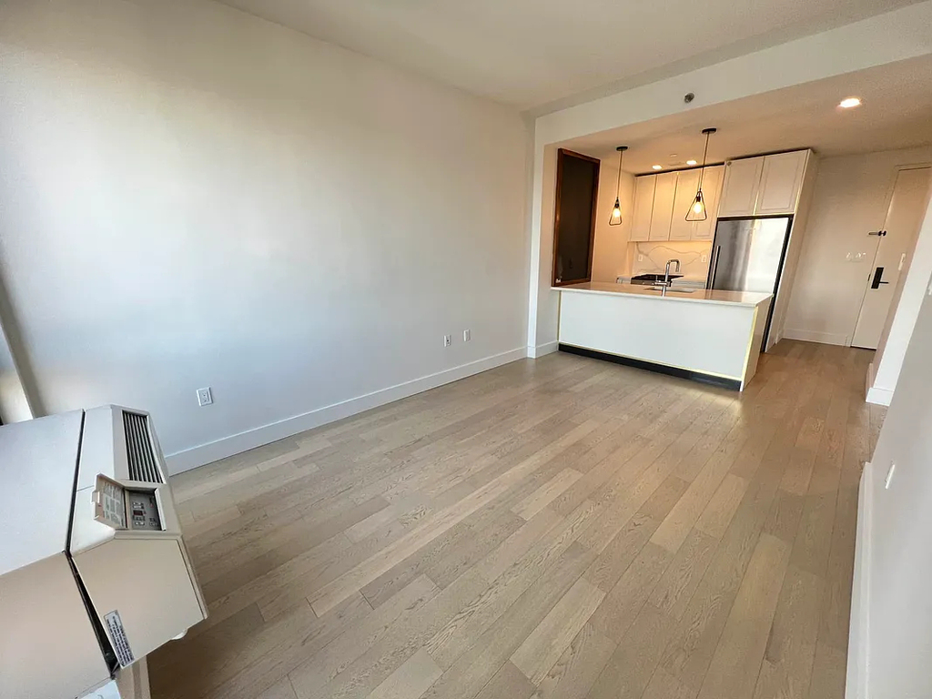 635 4th Avenue - Photo 1