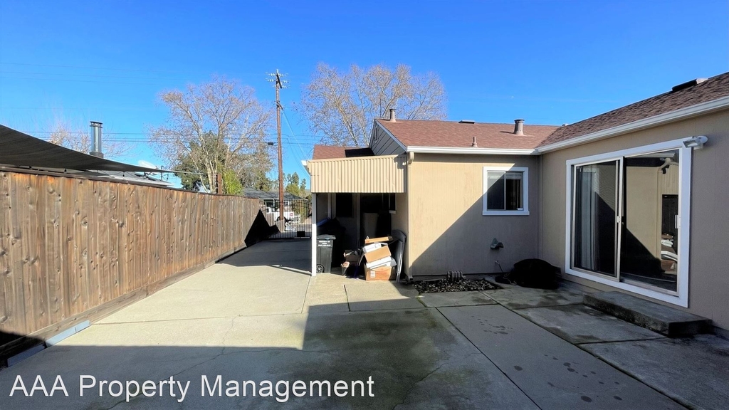 1817 Granada Drive - Photo 22