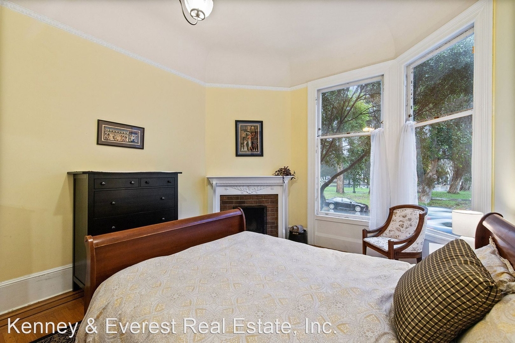 1765 Oak Street - Photo 24