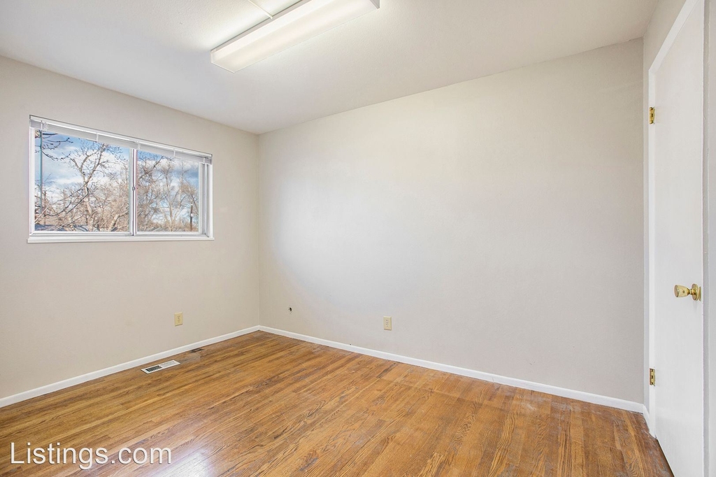 3657 Overton St - Photo 7