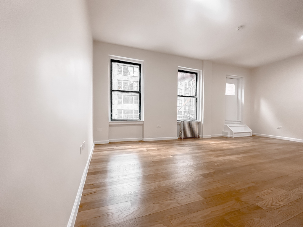 54 West 56th Street - Photo 1