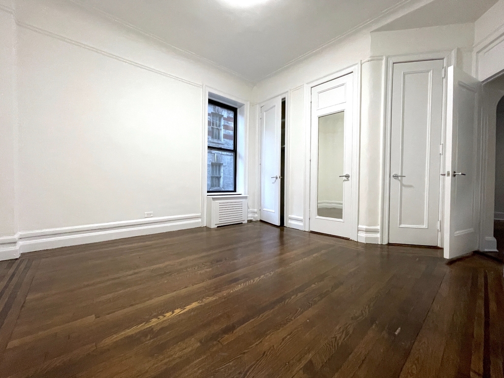 166 West 72nd Street - Photo 3