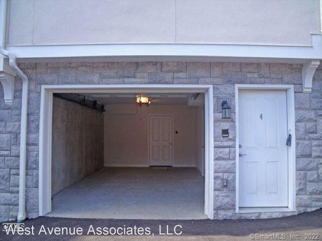 West Avenue Associates, Llc 1-3 West Avenue - Photo 8