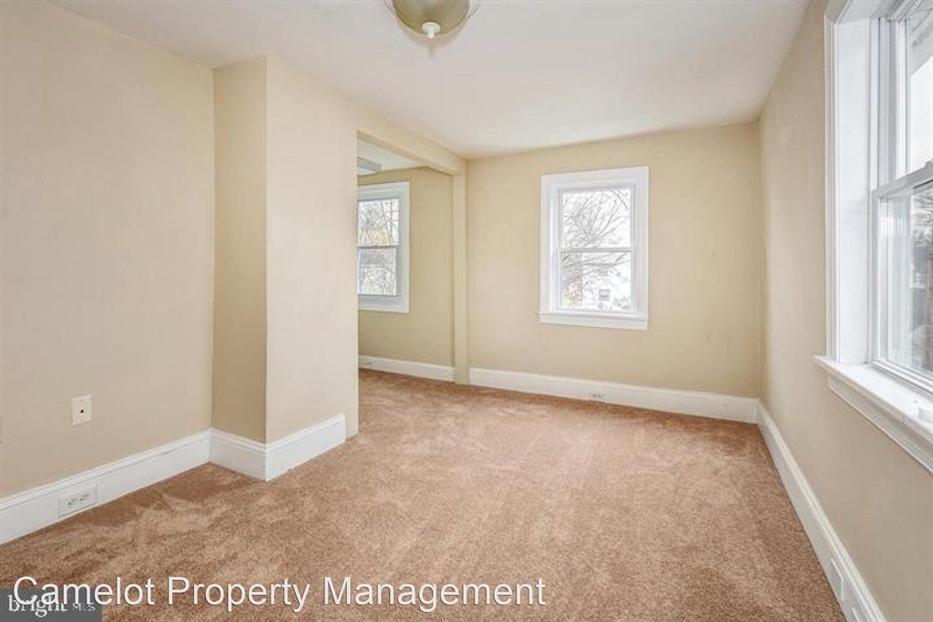 225 Brook St - Photo 6