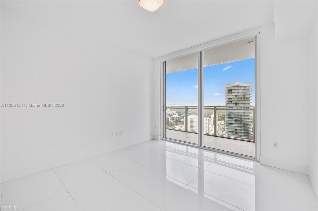 1080 Brickell Ave Unit 3101 - Photo 14