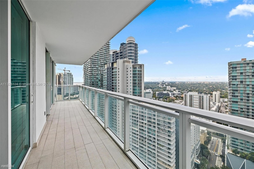 1080 Brickell Ave Unit 3101 - Photo 31