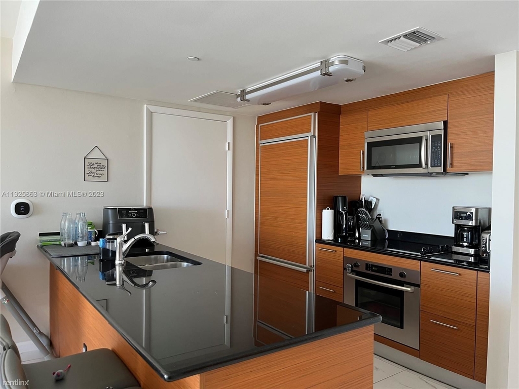 50 Biscayne Blvd Apt 2806 - Photo 0