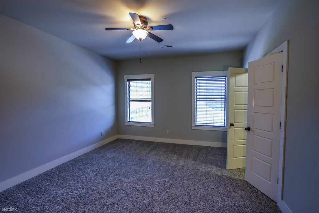 1304 Essex Manor Circle - Photo 13