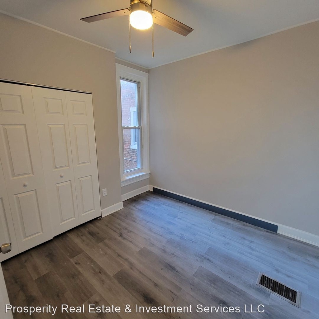 5648 Race Street - Photo 2