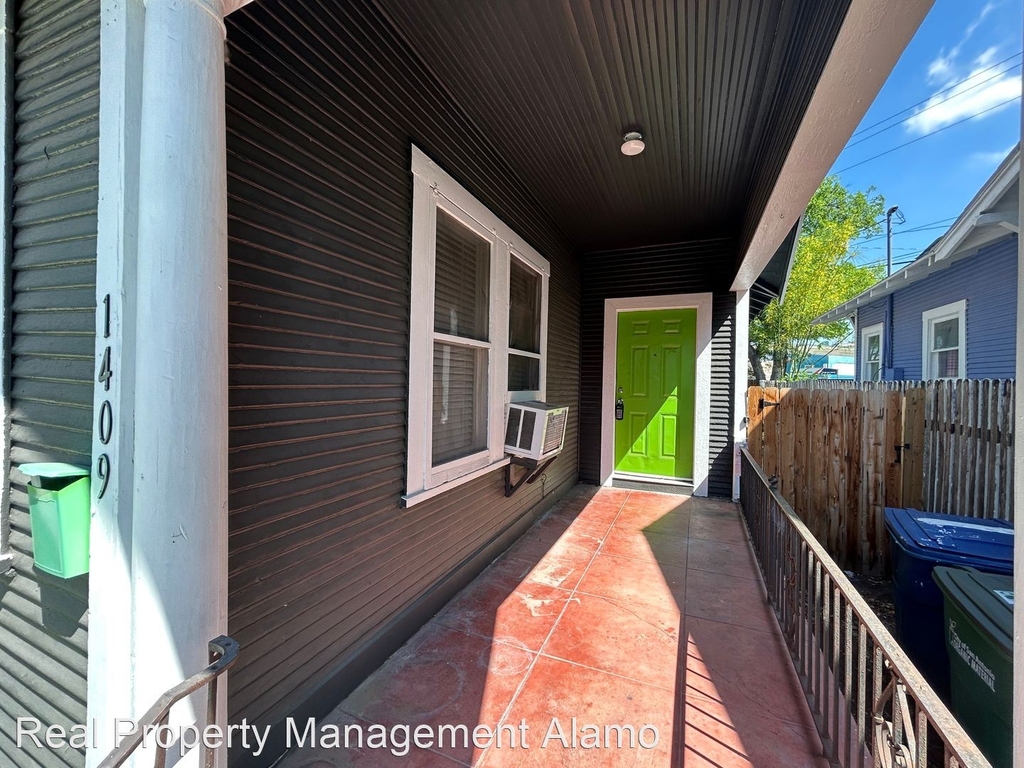 1409 W Magnolia - Photo 1