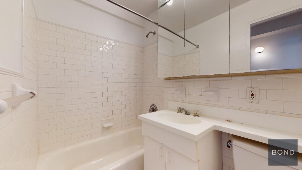 336 East 86 Street - Photo 5