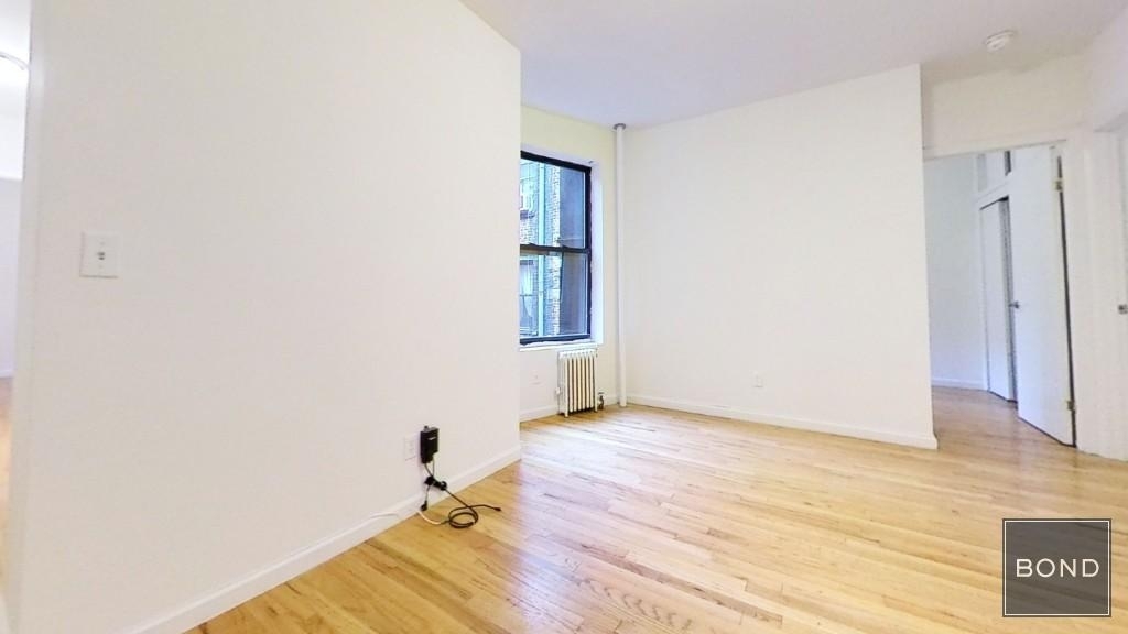 411 East 70th Street - Photo 5