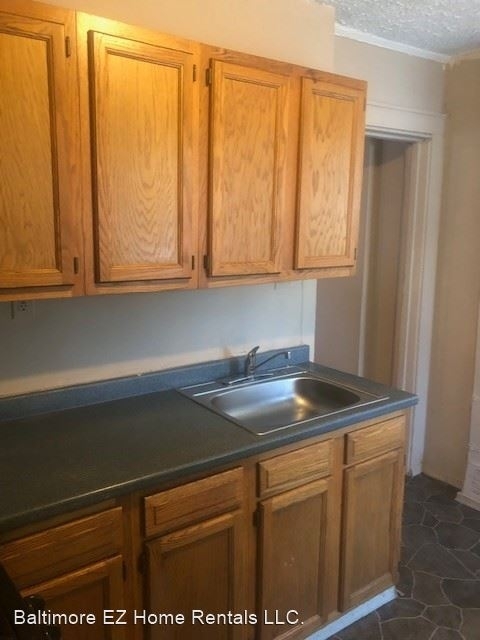 103 Walnut Ave - Photo 2