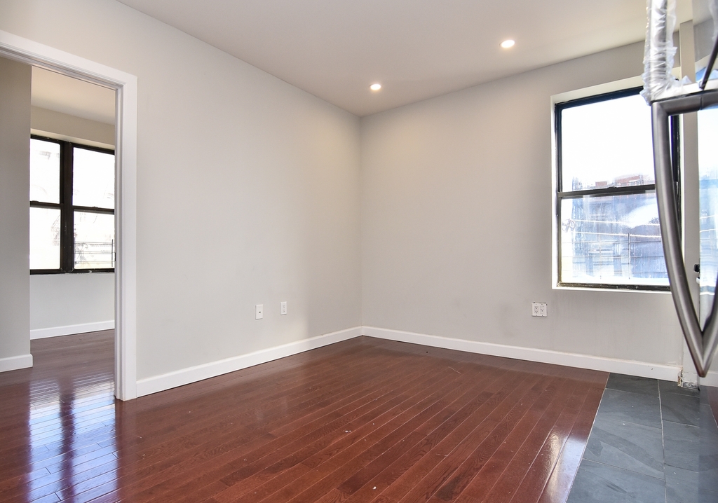 540 West 189th Street - Photo 2