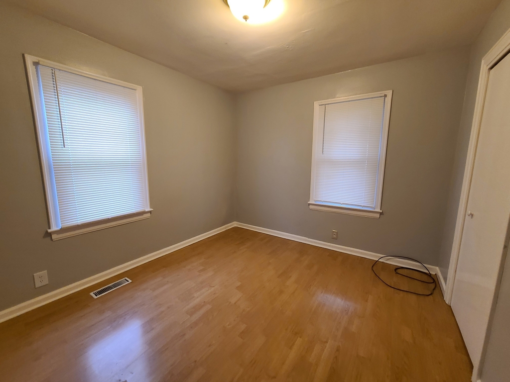 1803 Ellen Drive - Photo 8