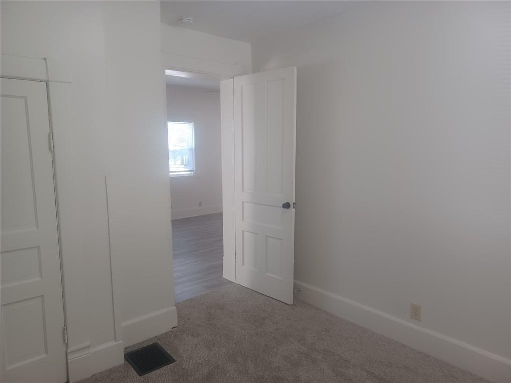 410 E Raymond Street - Photo 9