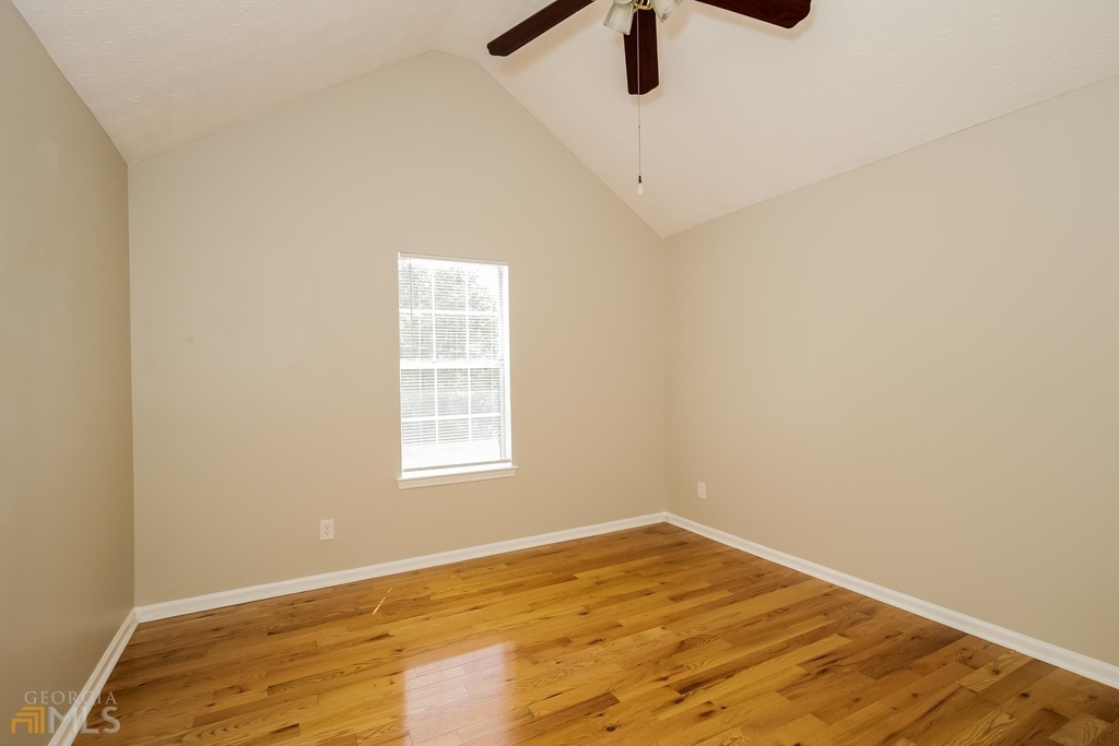 4772 Creekside Place - Photo 7