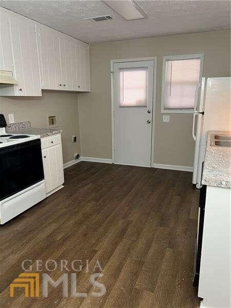 70 Kimberly Way - Photo 2