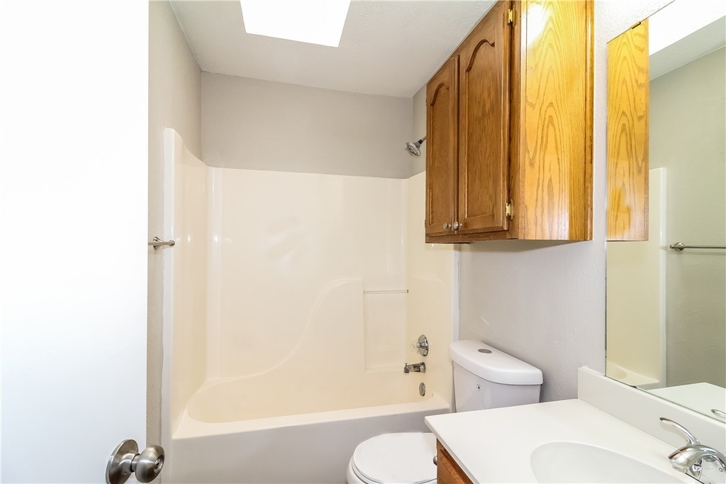 1704 Sw 26th Street - Photo 12