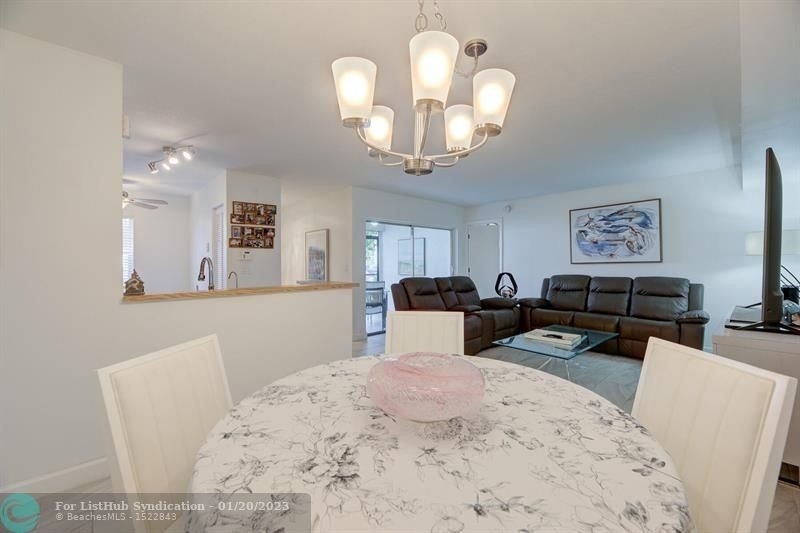 6586 Southurst Ter - Photo 2