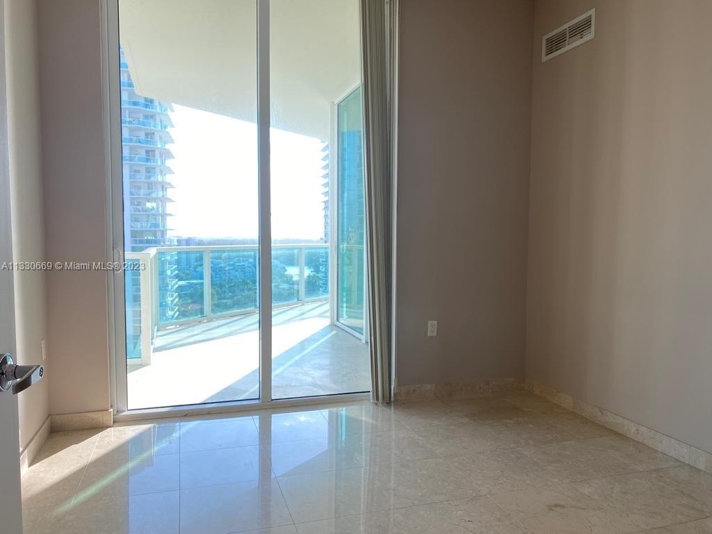 150 Sunny Isles Blvd - Photo 7