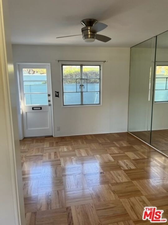 5560 Village Grn - Photo 6