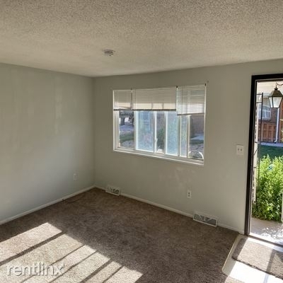 1405 E 16th St. B - Photo 2