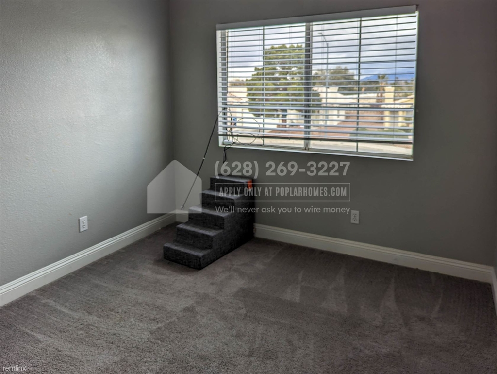 7001 Desert Clover Court - Photo 26