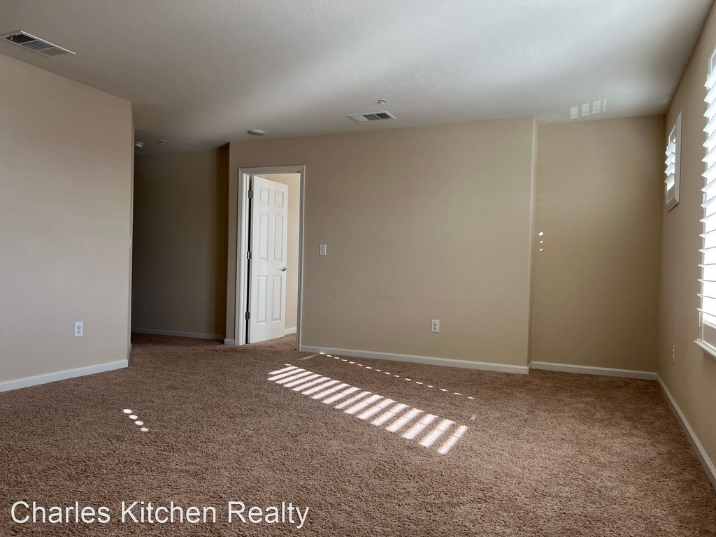 3123 Creekside Lane - Photo 23