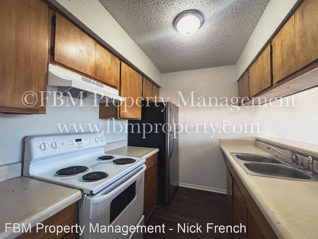 800 N Clay St - Photo 5