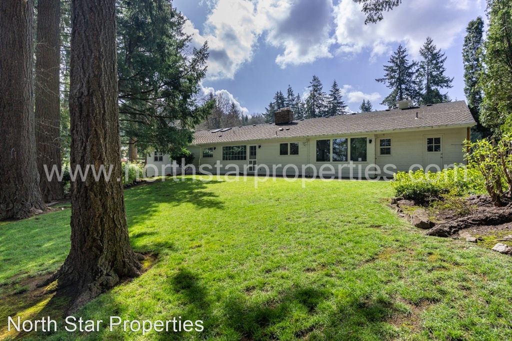 2585 Dellwood Dr - Photo 45