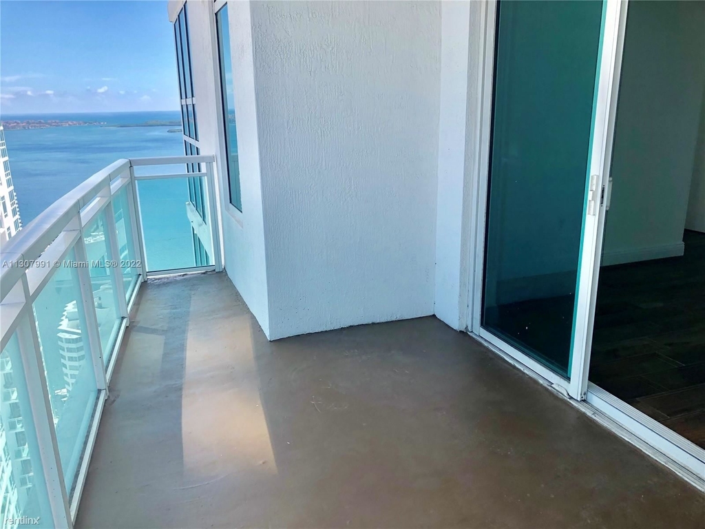 951 Brickell Ave Apt 3900 - Photo 1