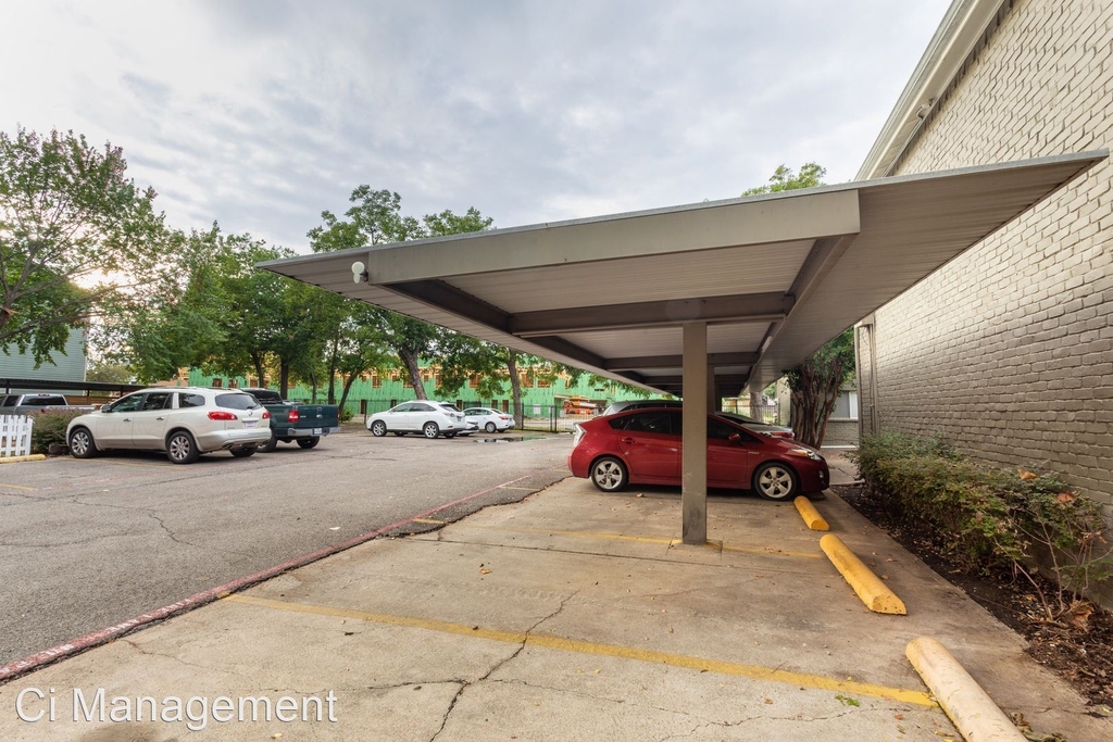 5656 Live Oak Street Apt. 101 - Photo 15