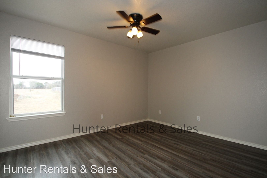 139 Ryan Cir - Photo 11