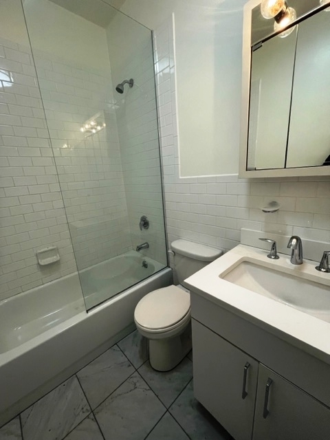 160 West 73rd Street - Photo 4