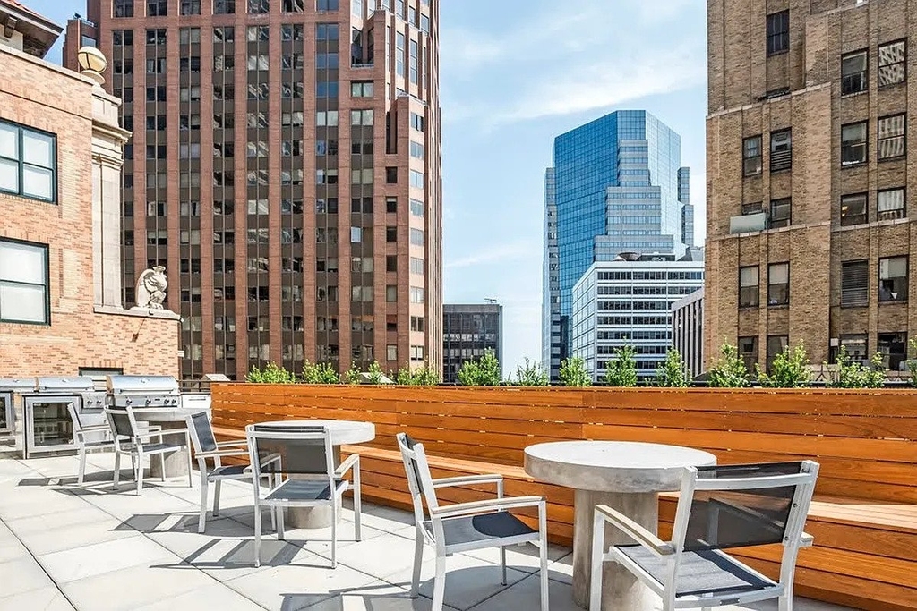 63 Wall Street - Photo 17