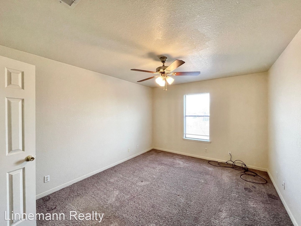 5203 Daybreak Circle - Photo 12