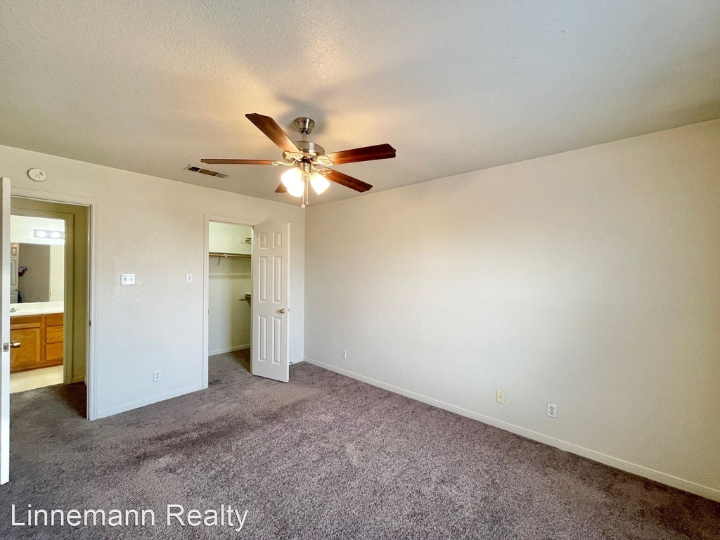 5203 Daybreak Circle - Photo 11