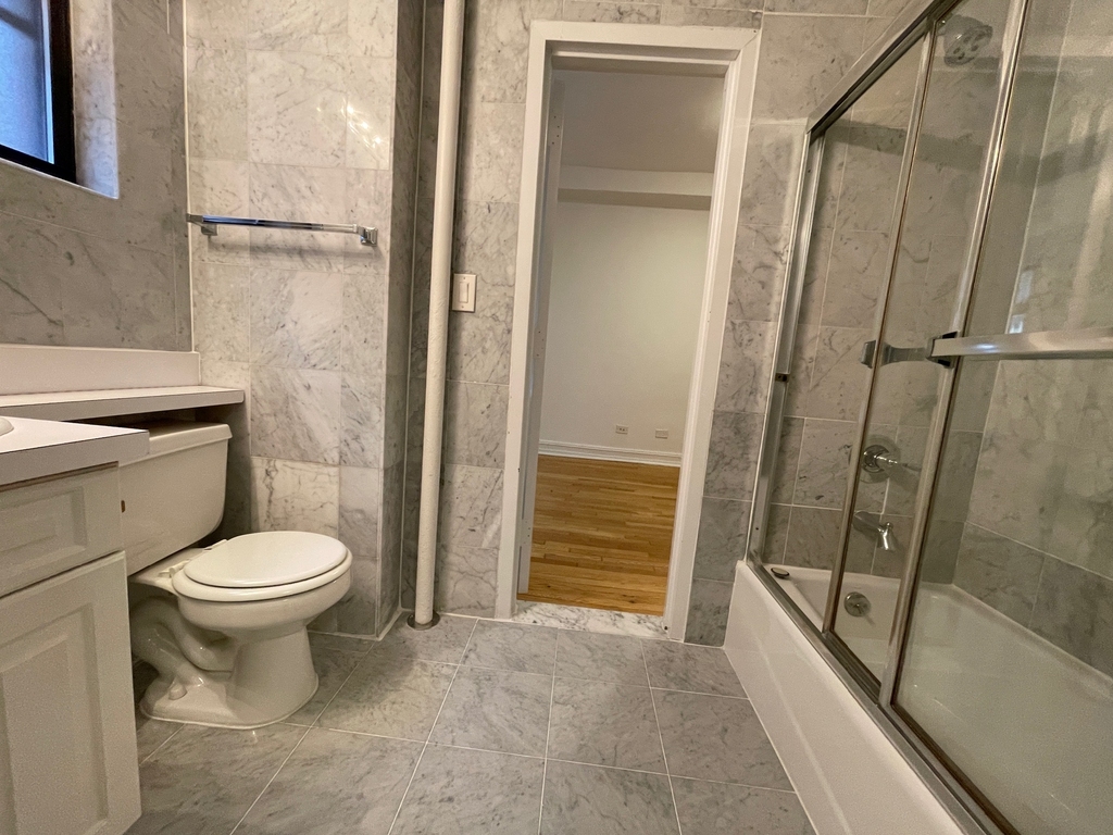 107 East 63rd Street - Photo 2