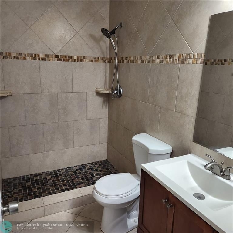 3634 Nw 95th Ter - Photo 6