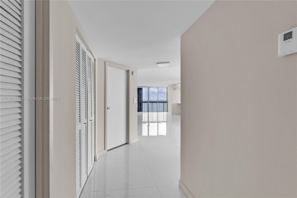 2333 Brickell Ave - Photo 11