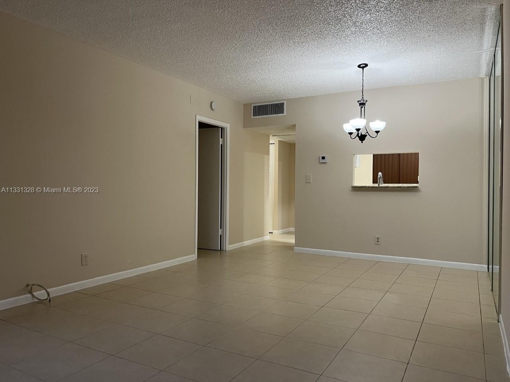 5061 W Oakland Park Blvd - Photo 6