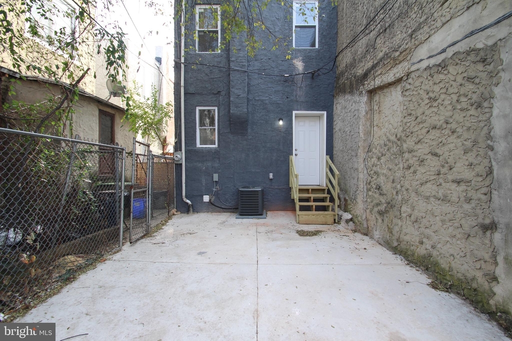 5513 Ludlow Street - Photo 19