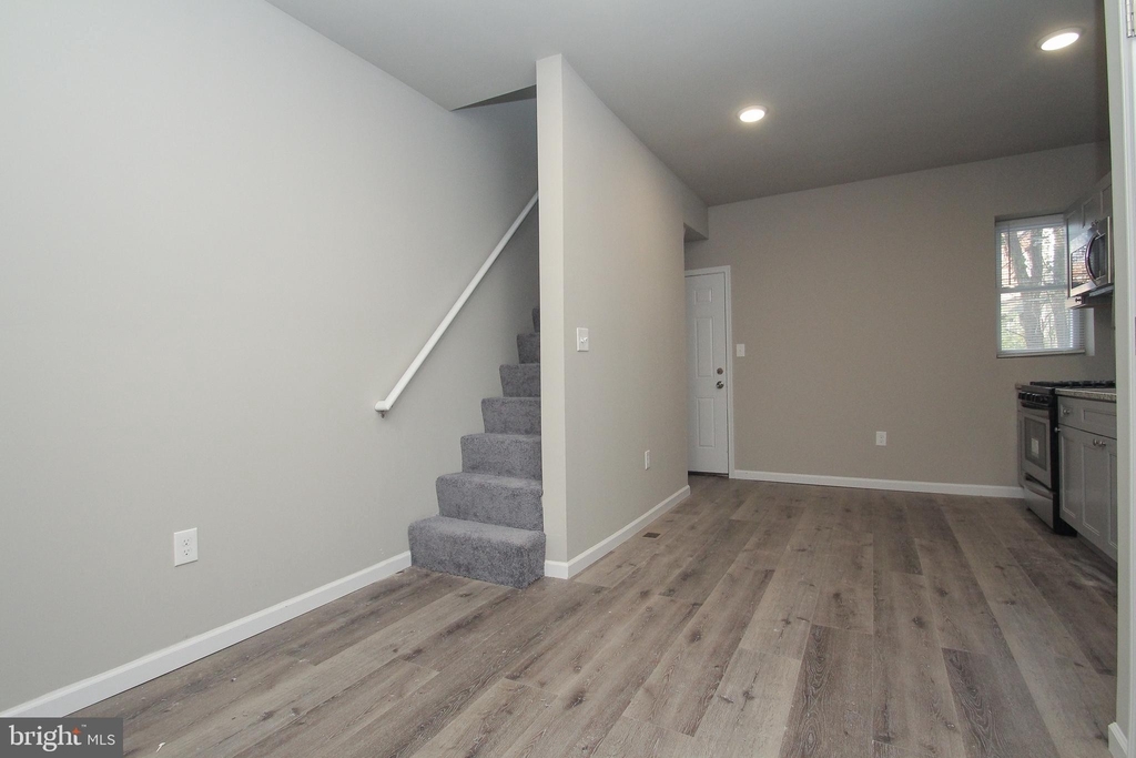 5513 Ludlow Street - Photo 9