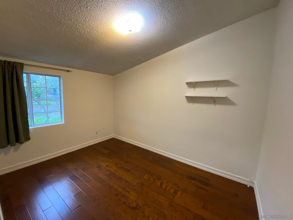 9516 Larrabee Ave - Photo 23