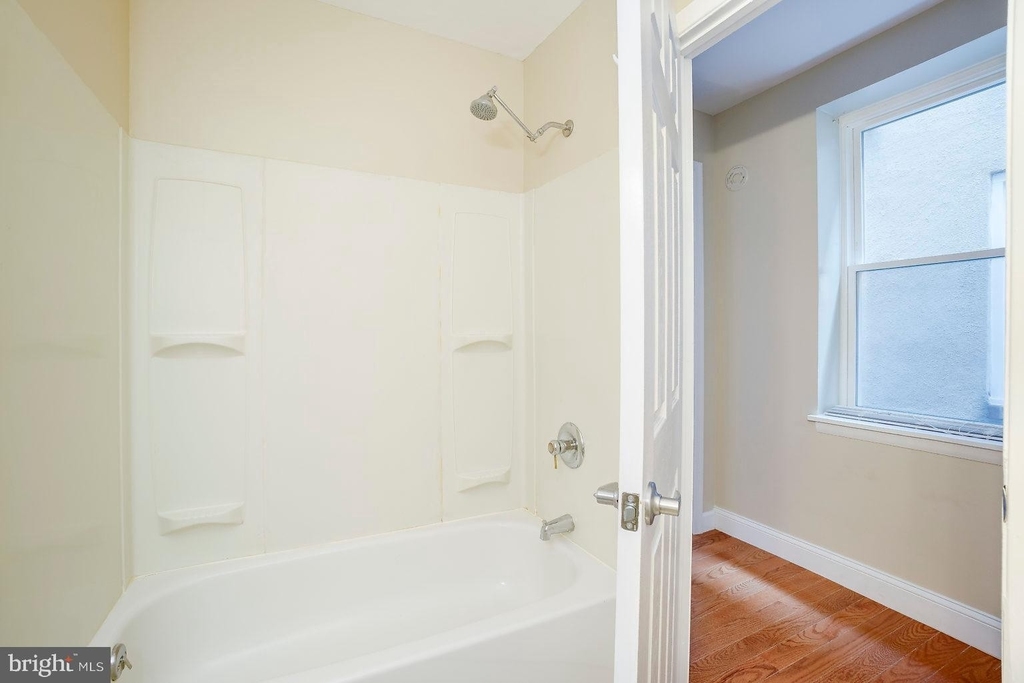 1522 E Baltimore Street - Photo 13